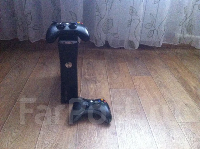 Microsoft Xbox 360 Slim ����