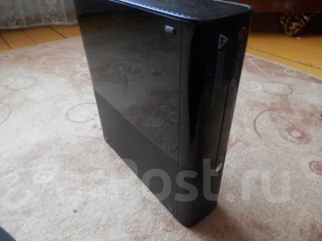 Microsoft Xbox 360 E 500Gb ����