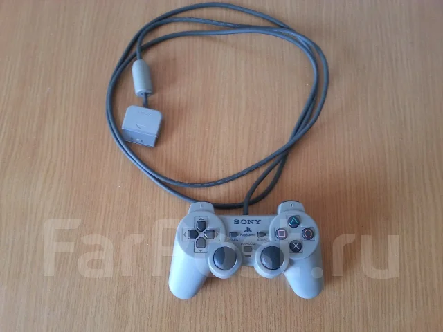 Sony PlayStation 2 Slim ����