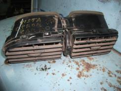 Решетка вентиляционная. Toyota Vista, SV30, VZV33, VZV32, CV30, VZV31, VZV30, SV35, SV32, SV33 Toyota Camry Prominent Toyota Camry, VZV33, VZV32, SV30...