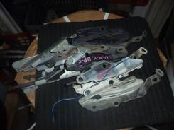 Крепление капота. Subaru Legacy, BP5 Двигатели: EJ20, EJ201, EJ202, EJ203, EJ204, EJ206, EJ208, EJ20C, EJ20D, EJ20E, EJ20EMPI, EJ20G, EJ20H, EJ20R, EJ...