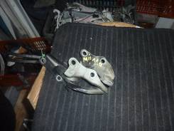 Крепление капота. Toyota Mark II, GX110 Двигатель 1GFE