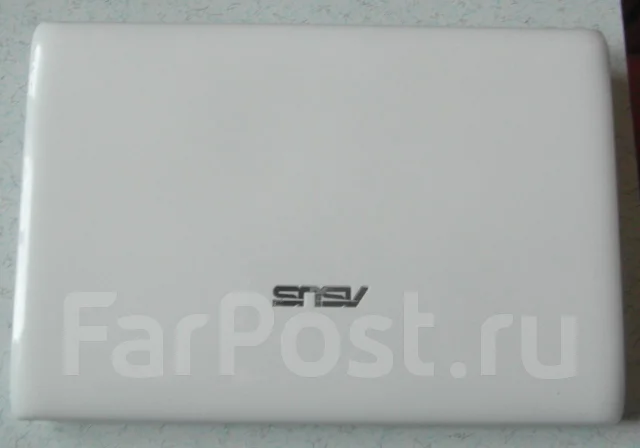 Asus Eee PC 1025C. 1,8����, ��� 4 ��, ���� 320���, WiFi: 1, Bluetooth: 1, ����������� �� 6��. ����