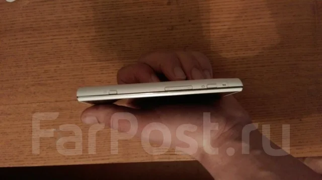 Sony Xperia acro S ����