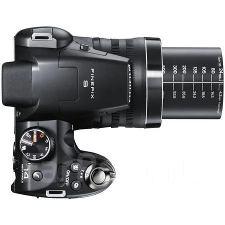 Fujifilm FinePix S4300. 10 - 14.9 ��, ���: 14� � ����� ����