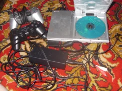 Sony PlayStation 2 Slim ����