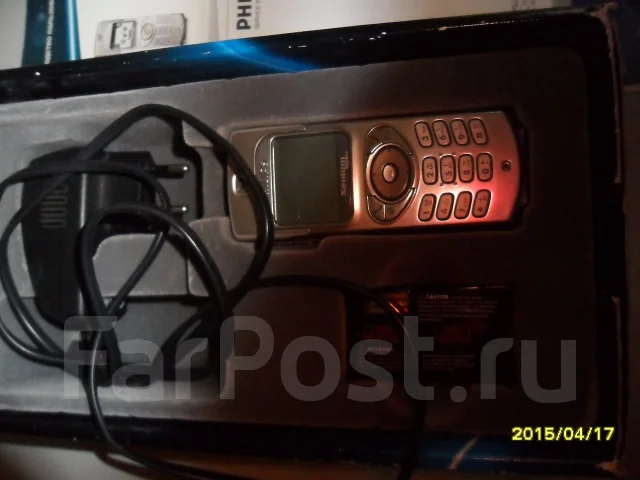 Philips Xenium 9@9. �/� ����