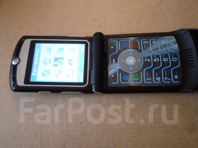 Motorola RAZR V3 ����