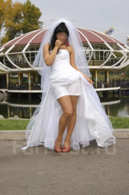 Продам белое необычное свадебное платье-шорты "Cymbeline", Франция, в наличии. Цена: 25 000₽ в Хабаровске