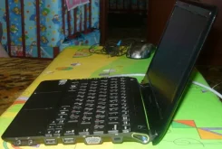 Samsung NC110. 1,6����, ��� 1024 ��, ���� 256���, WiFi: 1, Bluetooth: 1, ����������� �� 4��. ����