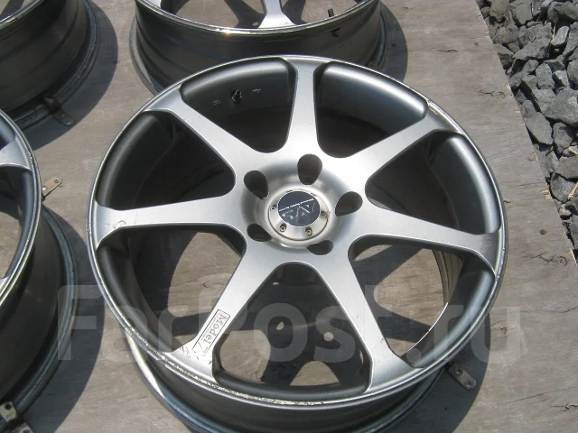 AVS Model 7. 7.0x17", 5x114.3, ET45 ����