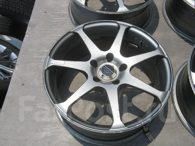 AVS Model 7. 7.0x17", 5x114.3, ET45 ����