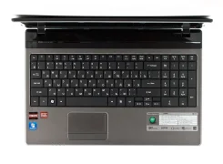 Acer Aspire 5560G. 2,4����, ��� 4 ��, ���� 640���, WiFi: 1, ����������� �� 2��. ����