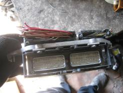 Коробка для блока efi. Mercedes-Benz C-Class, 202 Двигатель 111