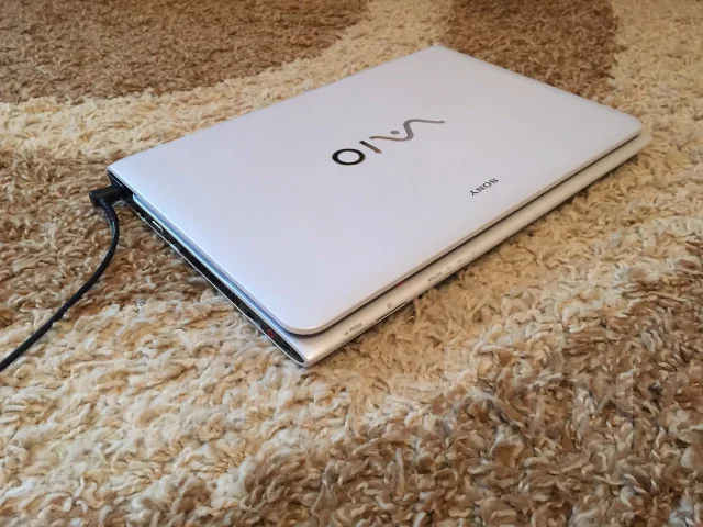 Sony VAIO. WiFi: 1, Bluetooth: 1 ����