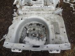 Ванна в багажник. Toyota Prius, NHW20
