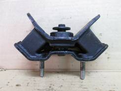 Подушка коробки передач. Toyota: Mark II Wagon Qualis, Windom, Camry Gracia, Scepter, Camry Двигатели: 1MZFE, 2MZFE, 4VZFE, 3VZFE