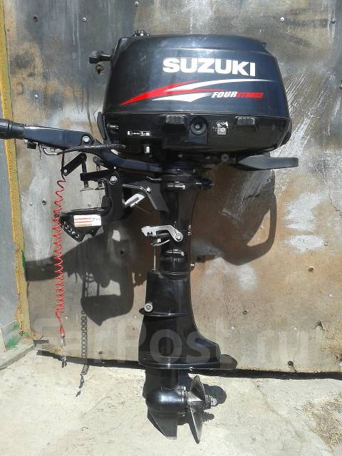 Лодочные моторы бу 4 х тактные. Лодочный мотор Suzuki df5. Лодочный мотор Сузуки 5 л.с. Лодочный мотор Сузуки 5. Сузуки Лодочный мотор 4х тактный.