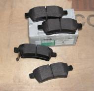 Колодка тормозная. Nissan Navara, D40 Nissan NP300 Nissan Pathfinder, R51M Nissan Xterra, N50 Двигатели: V9X, VQ40DE