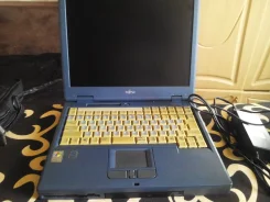 Fujitsu Esprimo ����