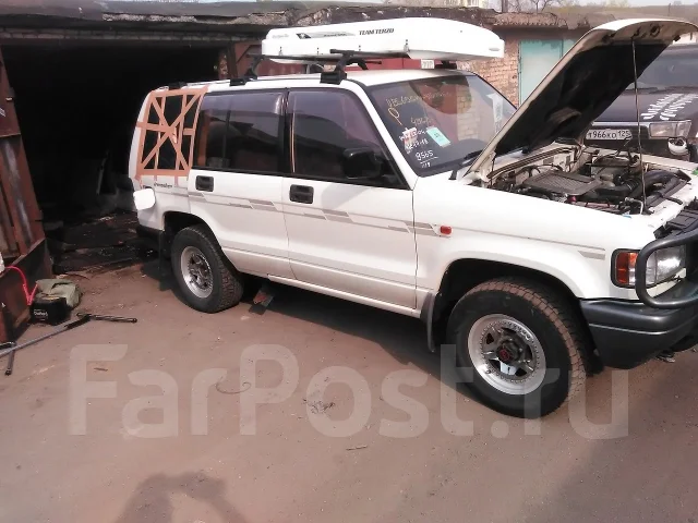 Isuzu Bighorn. UBS69 ����