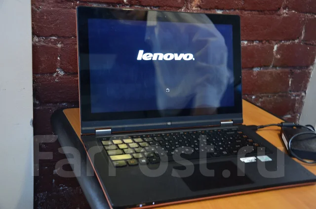Lenovo IdeaPad Yoga 13. 1,8����, ��� 4 ��, ���� 128���, WiFi: 1, Bluetooth: 1, ����������� �� 3��. ����