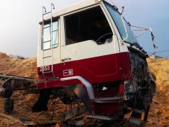 Кабина. Mitsubishi Fuso