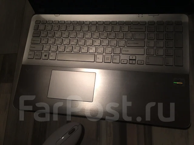 Sony VAIO Fit 15. 3,1����, ��� 4 ��, ���� 1 000���, WiFi: 1, Bluetooth: 1, ����������� �� 4��. ����