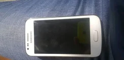 Samsung Galaxy Ace 3 GT-S7270. �/�