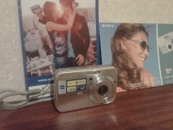 Sony Cyber-shot DSC-H2. 10 - 14.9 ��, ���: 3� ����