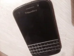 BlackBerry Q10. �/� ����