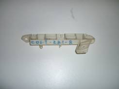 Крепление бампера. Mitsubishi Colt, Z21A Двигатель 4A90
