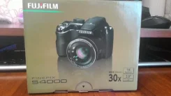 Fujifilm FinePix S4000. 10 - 14.9 ��, ���: 14� � �����