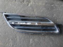 Решетка радиатора. Nissan Tino, HV10