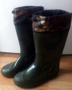Сапоги резиновые. 44