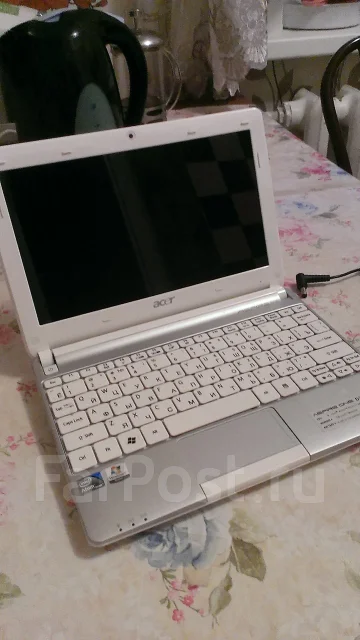 Acer Aspire One D257. 1,6����, ��� 1024 ��, ���� 250���, WiFi: 1 ����