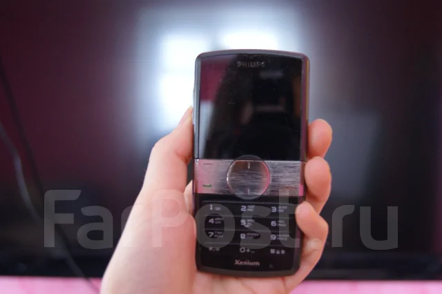 Philips Xenium 9@9w. �/� ����