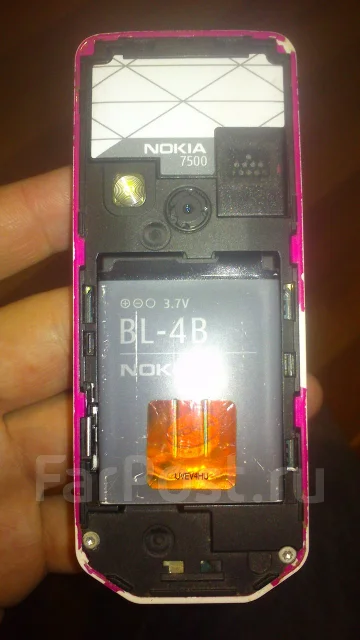 Nokia 7500 Prism. �/� ����