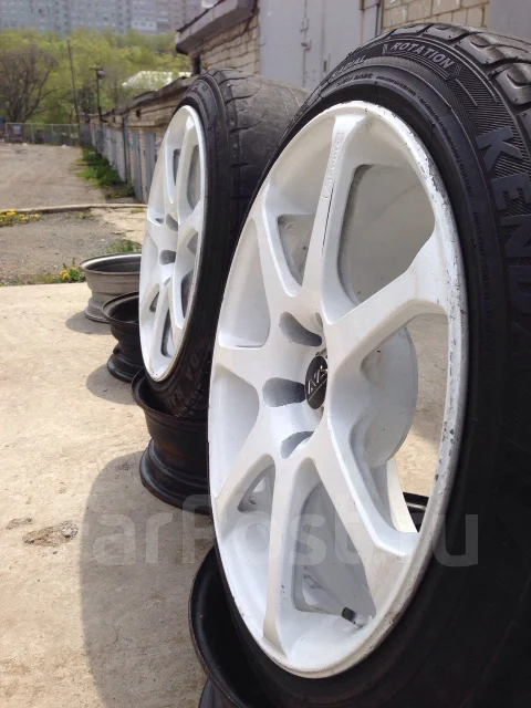 AVS Model 7. 9.0x17", 5x114.3, ET38 ����