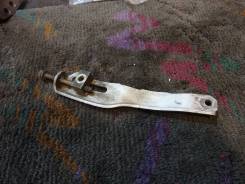 Крепление генератора. Toyota: Corona, Cresta, Crown, Caldina, Carina, Vista, Carina ED, Corona Exiv, Camry, Mark II, Chaser, Curren Двигатель 4SFE