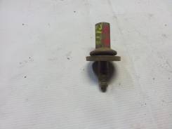 Болт шкива коленвала. Toyota: Cresta, Cressida, Blizzard, 4Runner, Hiace, Qualis, Land Cruiser, Hilux, Regius Ace, Dyna, Land Cruiser Prado, Fortuner...