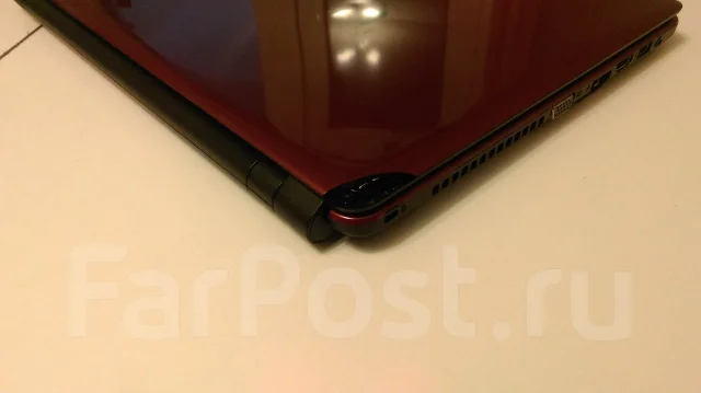 Acer Aspire E1-572G. 1,8����, ��� 8 ��, ���� 1 000���, WiFi: 1, Bluetooth: 1, ����������� �� 2��. ����