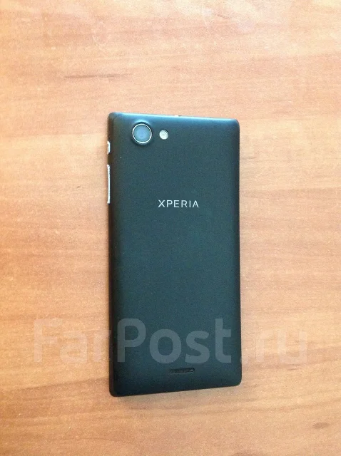 Sony Xperia J. �/� ����
