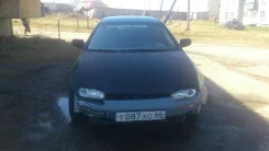 Mazda 323F ����