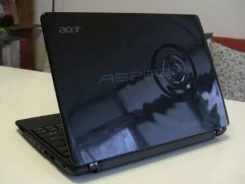 Acer Aspire One D270-268kk. 1,6����, ��� 2048 ��, ���� 320���, WiFi: 1, ����������� �� 7��. ����