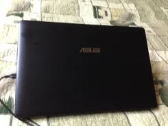 Asus X501U. 1,7����, ��� 2048 ��, ���� 320���, WiFi, Bluetooth