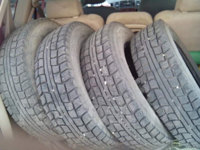 Dunlop Landsman. �����������, 2003 ���, �/�, ����� 20 % ����