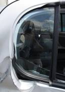 Стекло боковое. Toyota Vitz