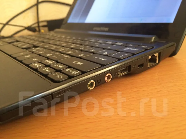 eMachines 355. 1,6����, ��� 1024 ��, ���� 250���, WiFi: 1 ����