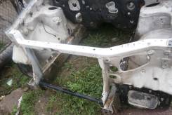 Рамка радиатора. Mazda MPV, LVLR